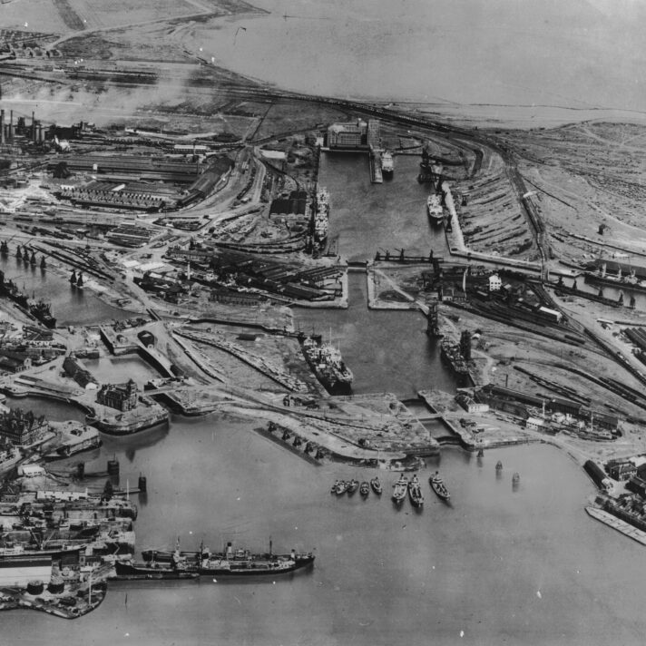 Hen lun o Fae Caerdydd. An old photo of Cardiff Bay.